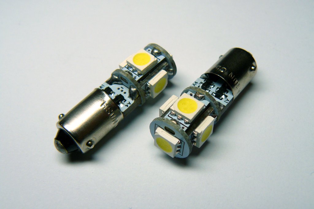 Led BAX9s Canbus 4+1 SMD Τιμή : 8 ευρώ