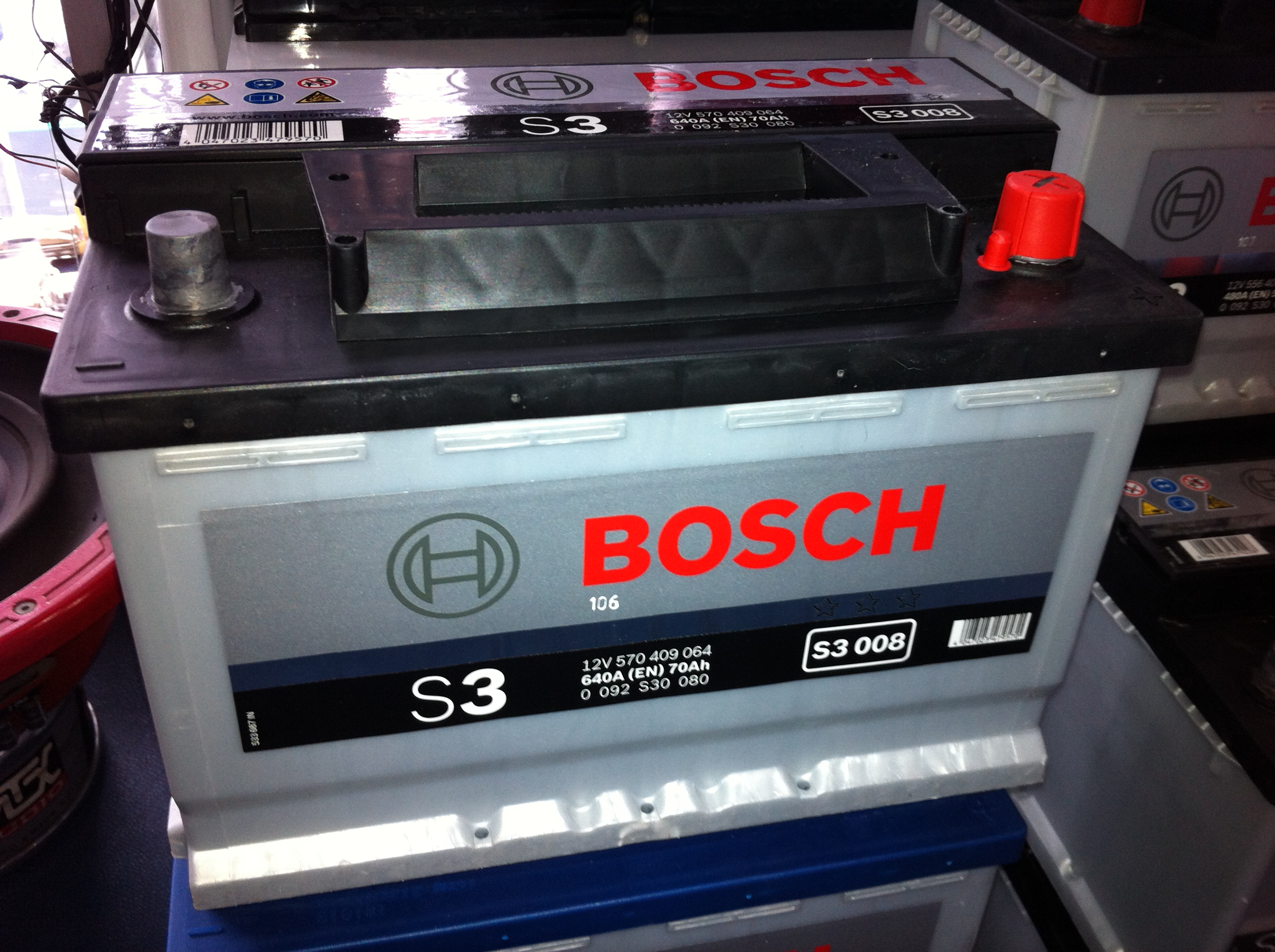 Μπαταρία Bosch S3008 70AH 